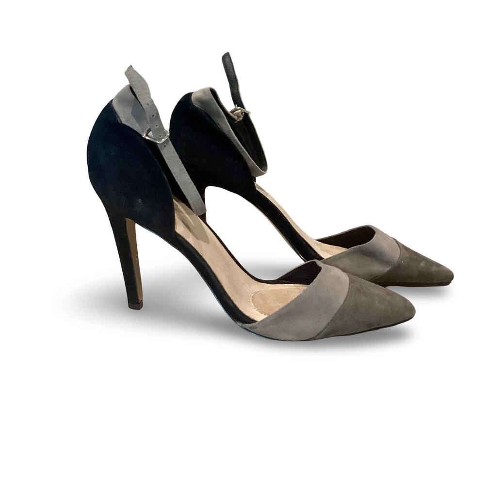 Elorie Pumps